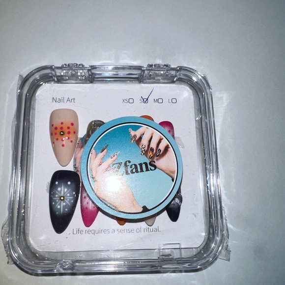 Nail Art Sticker Set with Tools - Picture 2 of 3